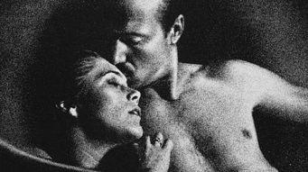 体热1981在线观看,重温经典,探寻激情燃烧的岁月 第1张 体热1981在线观看,重温经典,探寻激情燃烧的岁月 第1张